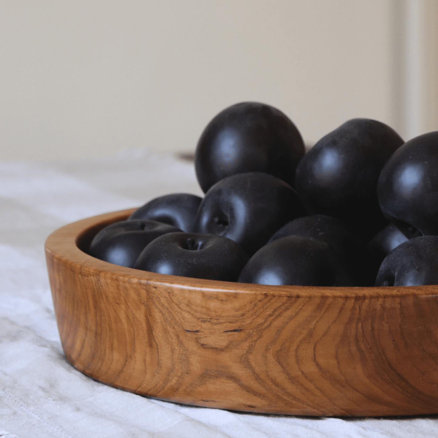 Low Wooden Table Bowl